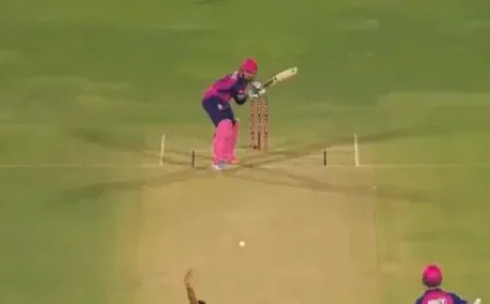 14 साल के वैभव सूर्यवंशी ने आईपीएल में रचा इतिहास, पहली ही गेंद पर लगाया गगनचुंबी छक्का