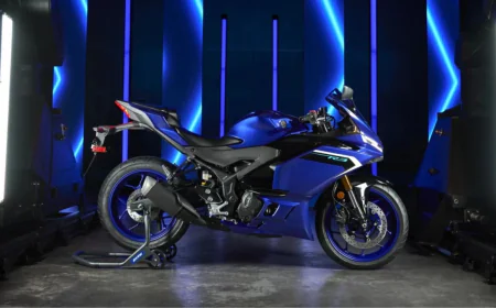 Yamaha R3 पर GST से कीमत में आयी भारी कटौती जानें फीचर्स और वर्तमान कीमत