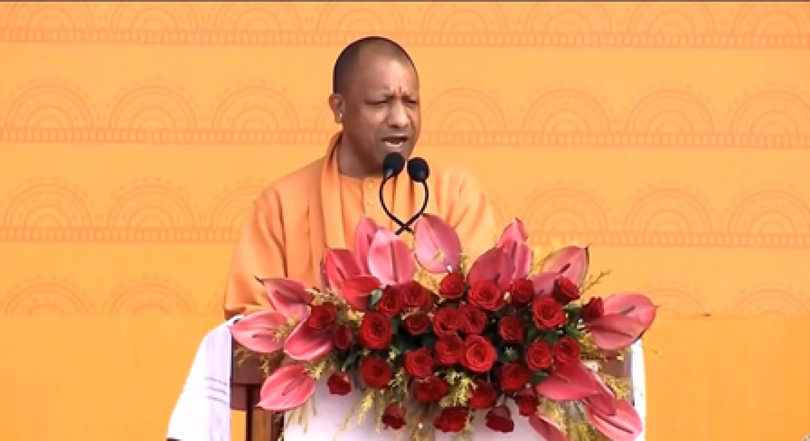 ो राष्ट्रनायकों के विचारों से प्रेरणा देगा : मुख्यमंत्री योगी