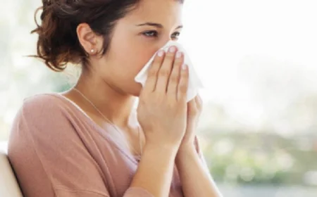 सर्दियों में बार-बार छींक आती है? जानें कारण और आसान घरेलू उपाय