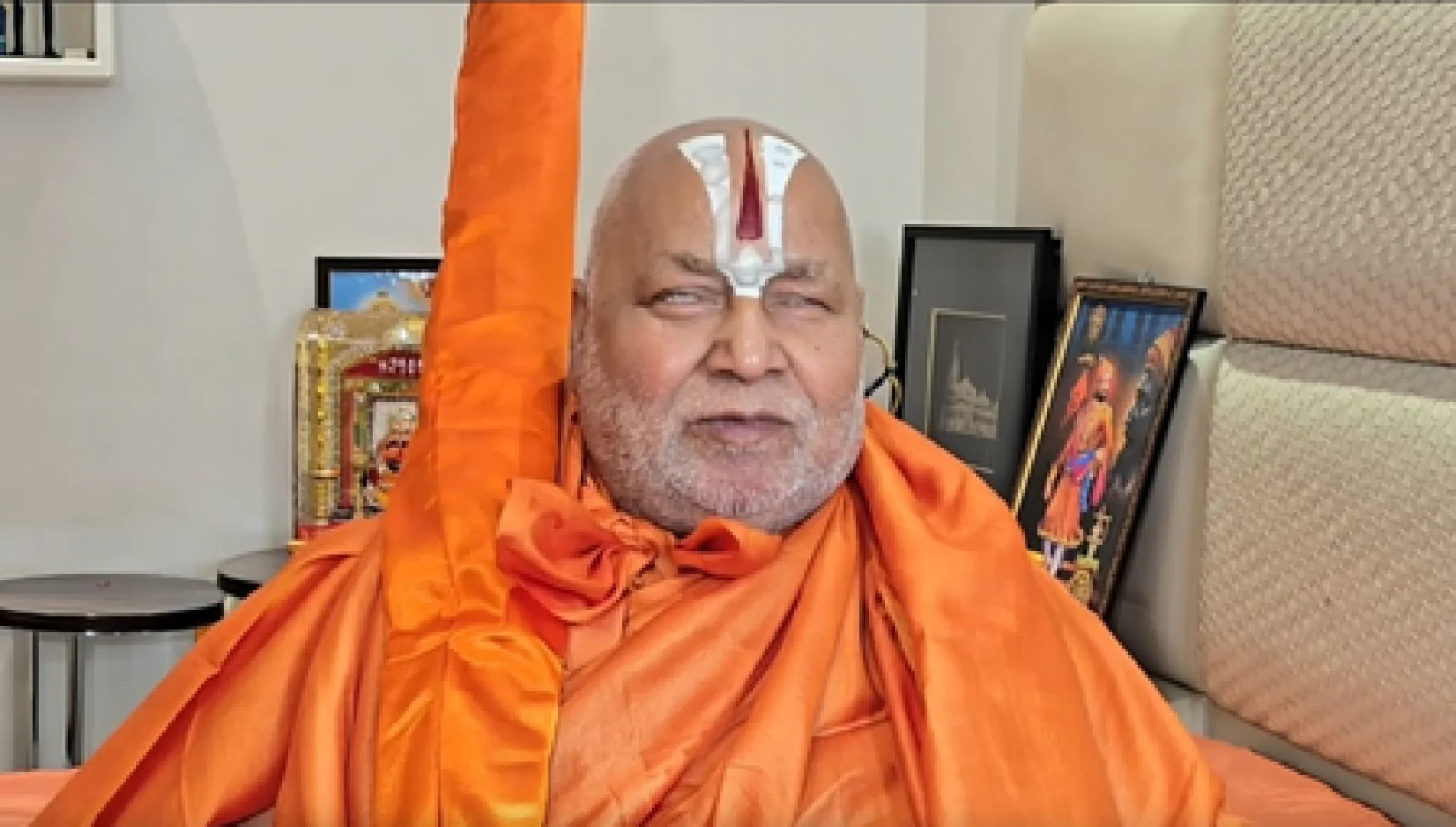 ाम से राहुल गांधी की तुलना चाटुकारिता, असंभव है तुलना