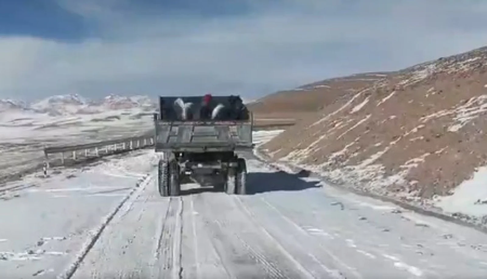 ंचाई पर बनाई दुनिया की सबसे ऊंची सड़क; लद्दाख में टूटा उमलिंग ला का रिकॉर्ड