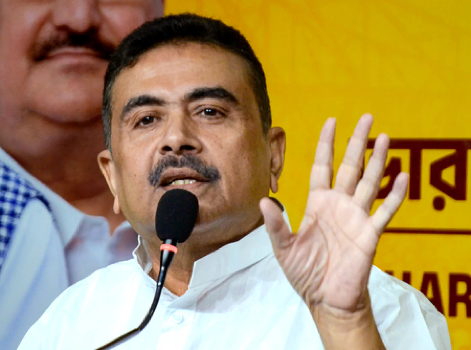 ी ने राज्यपाल को लिखा पत्र; केंद्रीय बलों की तैनाती और पत्रकारों की सुरक्षा की मांग