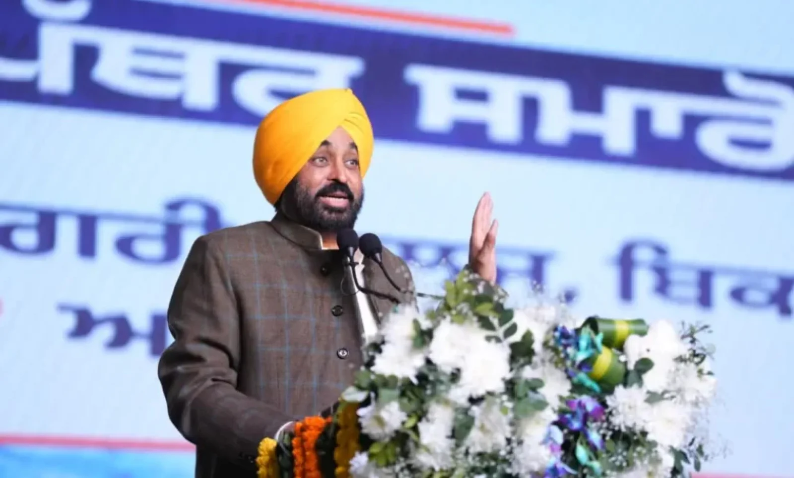 कारी डिग्री कॉलेज का किया शिलान्यास, विरोधियों पर साधा निशाना