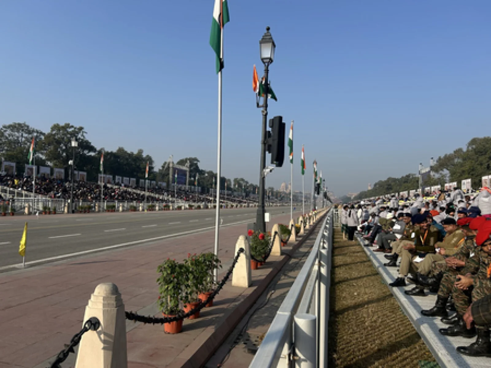 ं गणतंत्र दिवस पर 40 देशों के बौद्ध भिक्षुओं ने बढ़ाया मान, दुनिया को दिया करुणा का संदेश