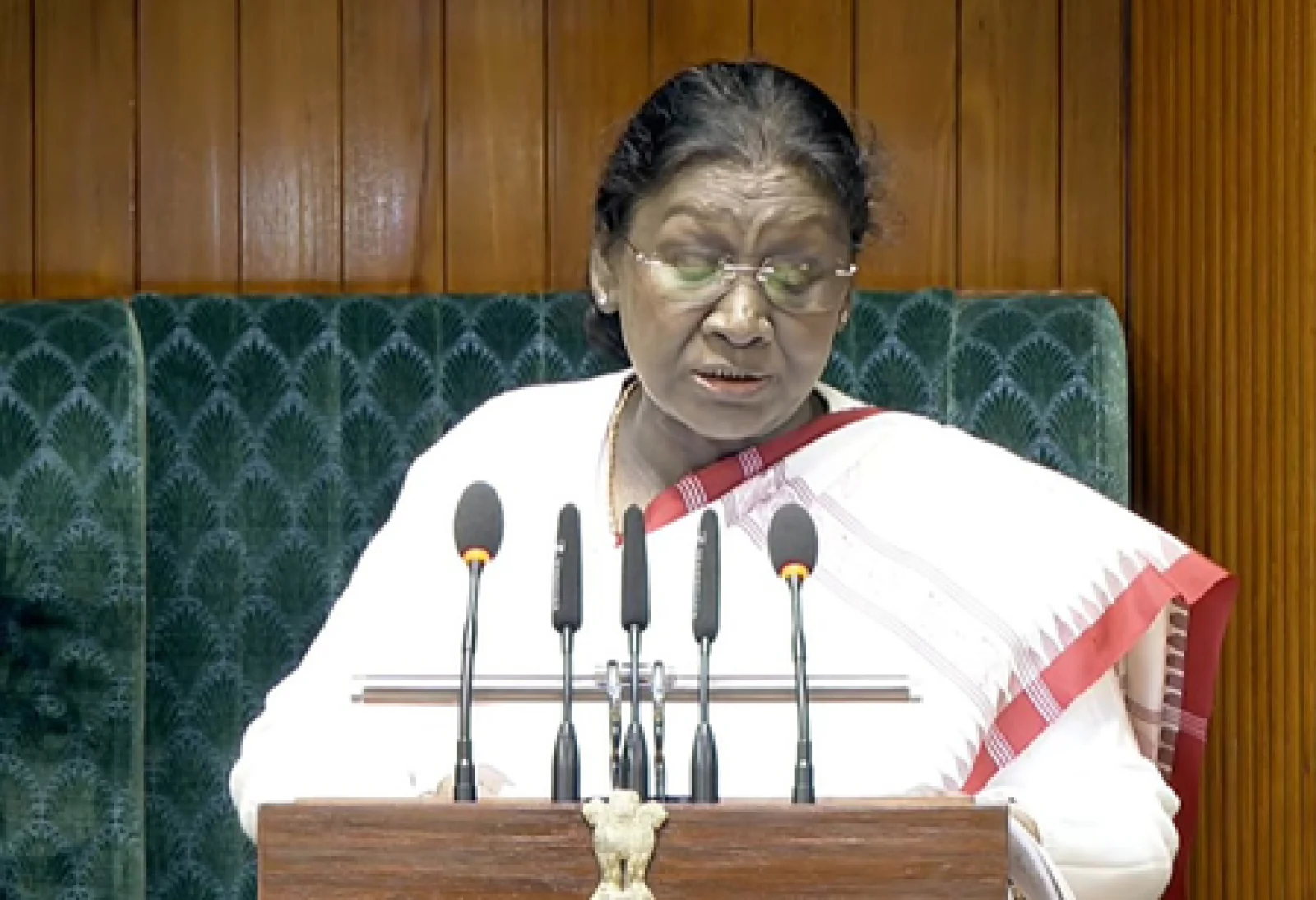  राष्ट्रपति मुर्मू का बड़ा एलान,अब सिर्फ 3 जिलों तक सिमटा माओवाद, आतंकियों के अड्डों को घर में घुसकर किया ध्वस्त!