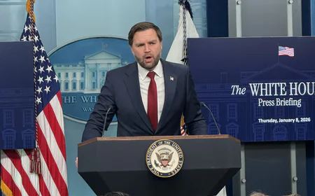 ग्रीनलैंड को लेकर अमेरिका के सख्त तेवर, जेडी वेंस बोले- 'यूरोप इसे हल्के में न ले, हमें खुद करनी पड़ सकती है कार्रवाई'