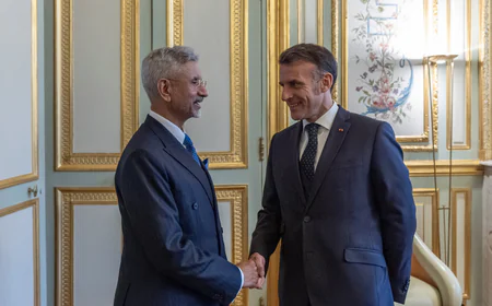 पेरिस में राष्ट्रपति मैक्रों से मिले एस. जयशंकर, पीएम मोदी का भेजा संदेश; वैश्विक उथल-पुथल के बीच रणनीतिक साझेदारी पर मंथन