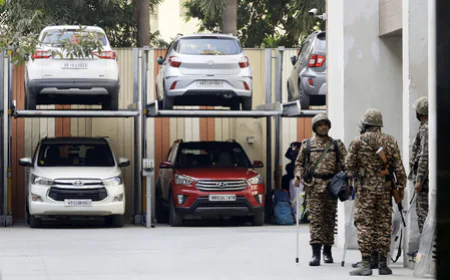 आई-पैक को-फाउंडर के घर पहुंची कोलकाता पुलिस, छापेमारी करने वाले ED अधिकारियों की पहचान शुरू; बढ़ सकता है तनाव