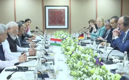 PM Modi & Chancellor Merz: गांधीनगर में भारत-जर्मनी के बीच 'पावरफुल' मीटिंग; पतंगबाजी के बाद अब रक्षा और व्यापार पर बड़ी डील की तैयारी
