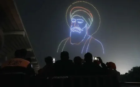 पंजाब में ‘विरासत-ए-खालसा’ ड्रोन शो: गुरु तेग बहादुर जी को श्रद्धांजलि, भगवंत सिंह मान और केजरीवाल ने लगाई हाज़िरी