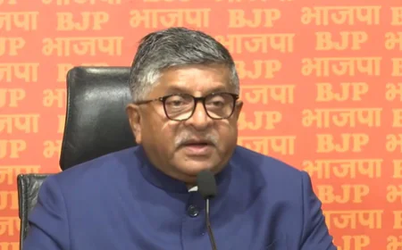 बीजेपी सांसद रविशंकर प्रसाद के बंगले में लगी भीषण आग; बेडरूम से शुरू हुई लपटें, मौके पर पहुंची फायर ब्रिगेड की टीमें