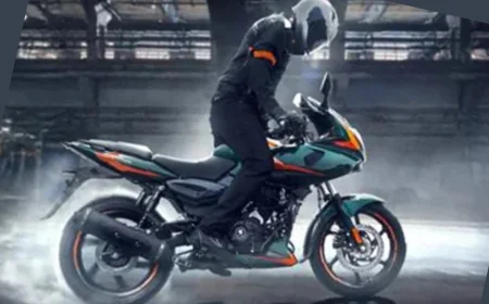 Bajaj Pulsar 220F नई अपडेट के साथ देगा पावरफुल परफॉर्मेंस जानें कीमत
