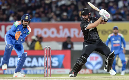 IND vs NZ 2nd ODI: राजकोट में कीवियों का पलटवार! डेरिल मिशेल के शतक ने केएल राहुल की मेहनत पर फेरा पानी; सीरीज 1-1 से बराबर