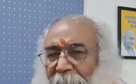 आचार्य प्रमोद कृष्णम का मणिशंकर अय्यर पर तंज: 'बुढ़ापे में पाकिस्तान का इश्क जोर मार रहा, राहुल गांधी को भी साथ ले जाएं'