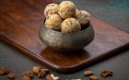 सर्दियों में ड्राई फ्रूट्स वाले लड्डू के फायदे और घर पर बनाने की आसान रेसिपी