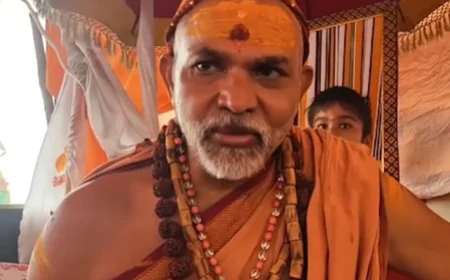 "काम राक्षसों के और चोला साधुओं का": शंकराचार्य अविमुक्तेश्वरानंद ने सरकार और प्रशासन को घेरा, उठाए गंभीर सवाल