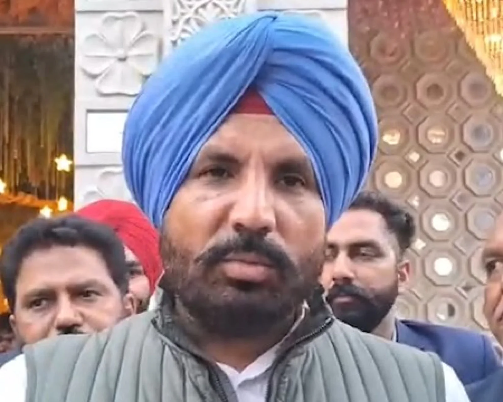 ारिंग का पलटवार, बोले– गद्दार को गद्दार कहना अपराध नहीं