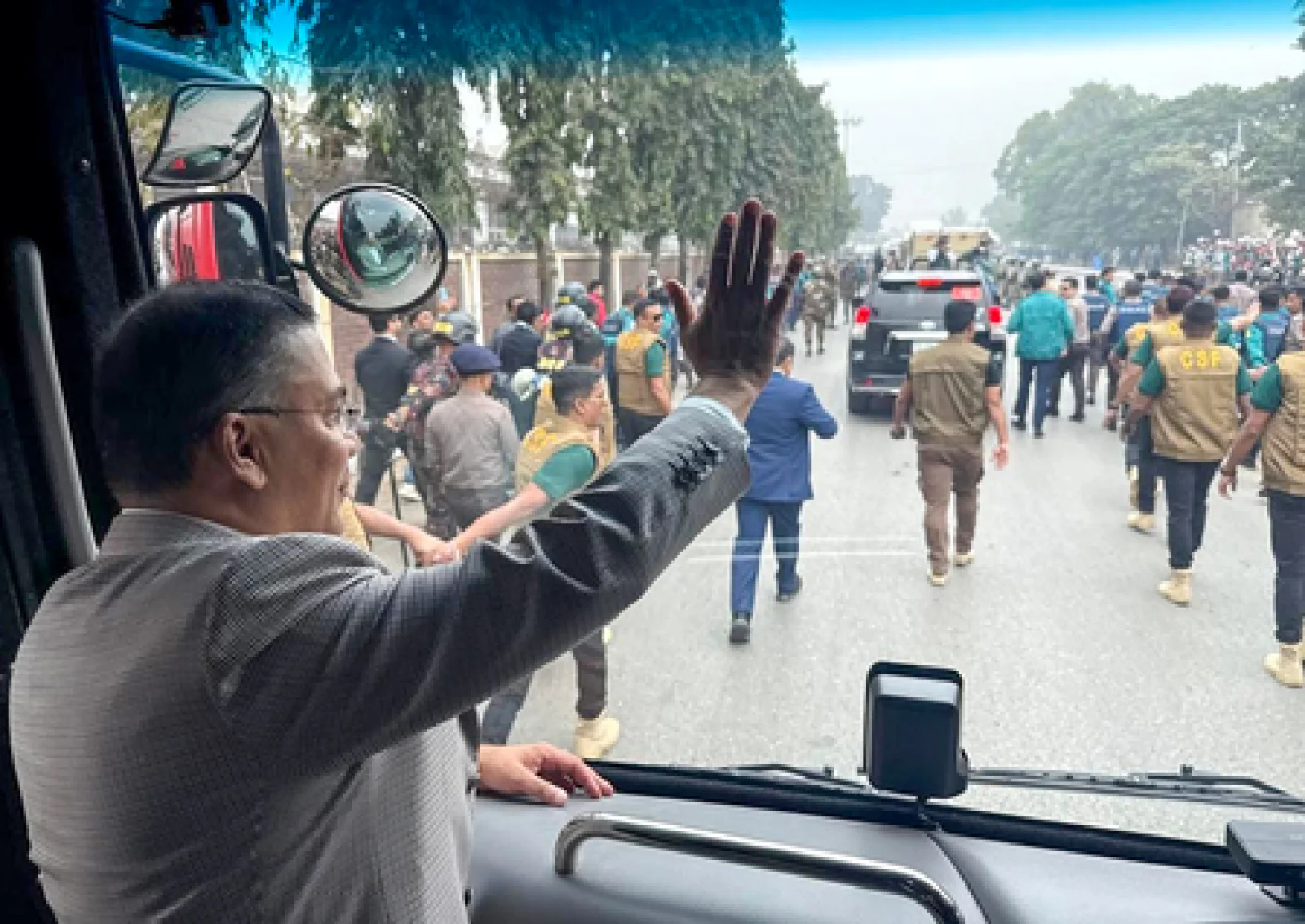 ्रफ हुसैन या मिर्जा फखरुल? कौन होगा बांग्लादेश का अगला राष्ट्रपति?