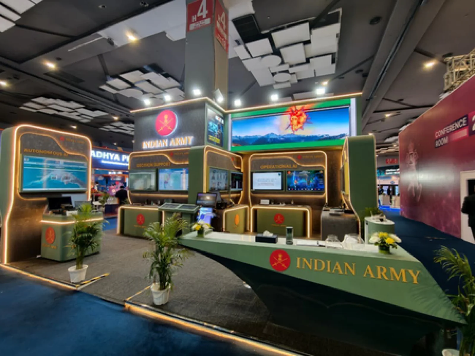 एआई क्लाउड से सुरक्षित होगा भारत का डेटा; सेना ने पेश किया सुरक्षित चैटिंग और ट्रांसलेशन प्लेटफॉर्म - 1