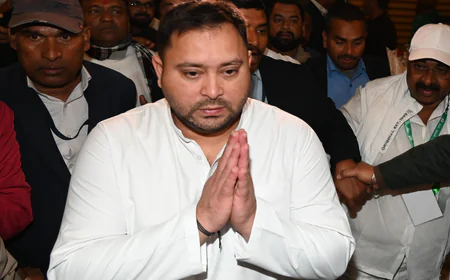 लालू परिवार की बढ़ी मुश्किलें? तेजस्वी यादव ने कोर्ट में आरोपों को नकारा, अब ट्रायल में खुलेंगे घोटाले के राज