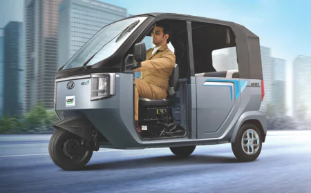 महिंद्रा UDO EV ऑटो रिक्शा सेफ्टी फीचर्स के साथ हुआ लॉन्च जानें कीमत