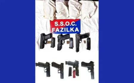 पंजाब पुलिस की बड़ी कामयाबी: फाजिल्का में हेरोइन और विदेशी हथियारों के साथ तस्कर गिरफ्तार