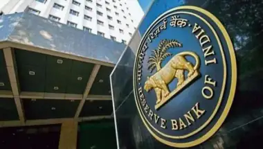 रुपये में रिकॉर्ड गिरावट: RBI का बड़ा कदम; बैंकों के लिए $100 मिलियन की 'ओपन पोजीशन' लिमिट तय