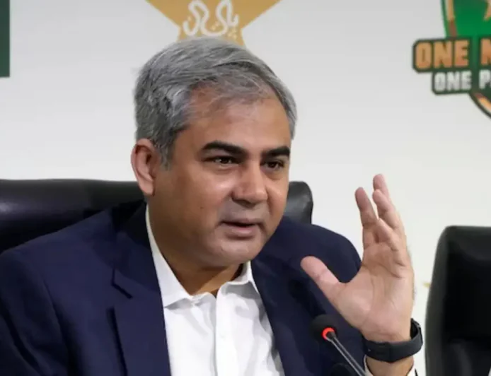 PSL : विदेशी खिलाड़ियों की 'घर वापसी' से भड़का पाकिस्तान, PCB चेयरमैन मोहसिन नकवी ने दी कानूनी कार्रवाई की चेतावनी