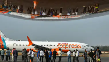 दिल्ली जा रही एयर इंडिया एक्सप्रेस फ्लाइट से निकला धुआं, लखनऊ में की आपातकालीन लैंडिंग